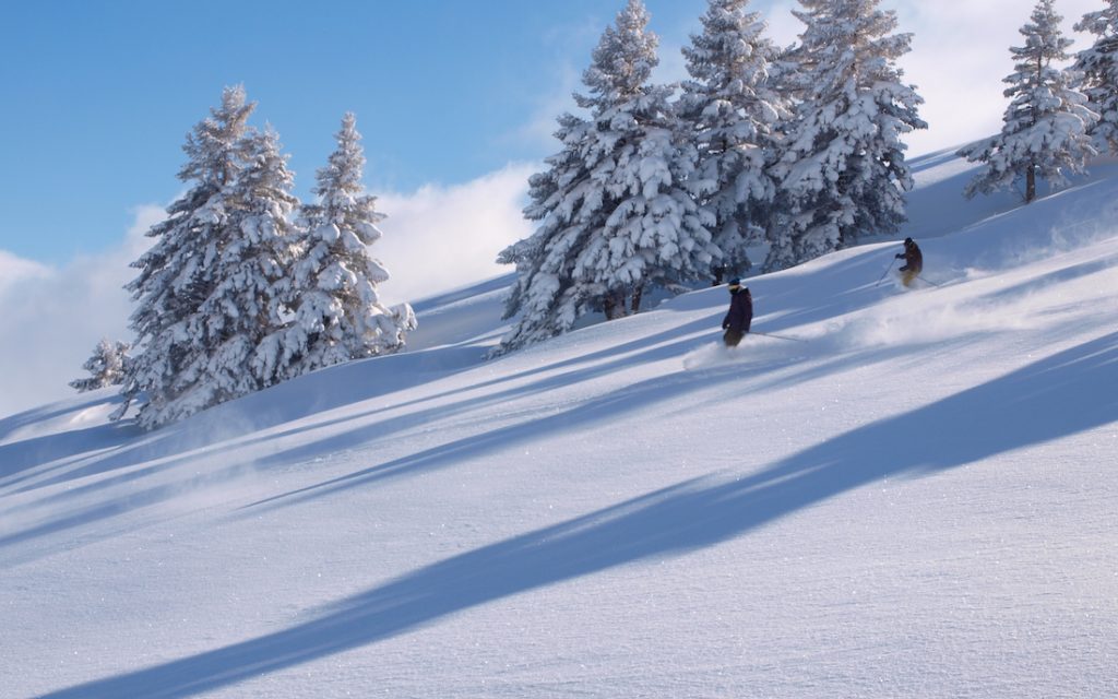 Share the post "kalavrita-ski-center-snow" FacebookTwitterShare…